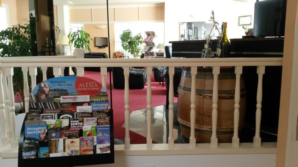 Inter-Hotel La Closerie Beaune Екстер'єр фото