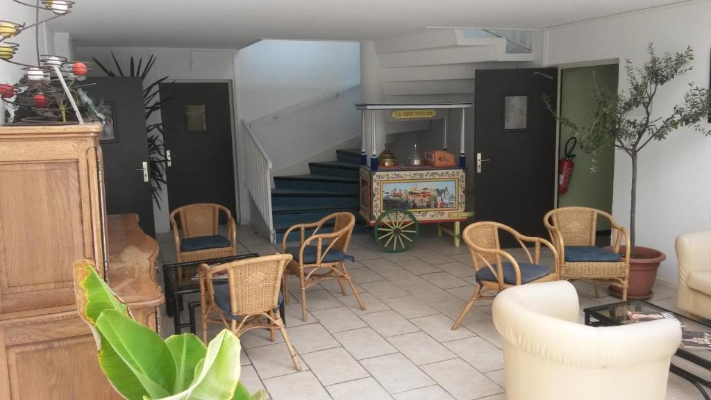 Inter-Hotel La Closerie Beaune Екстер'єр фото